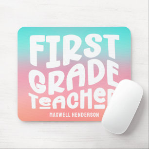Lehrkraft der ersten Klasse Typografie Pink Aqua O Mousepad