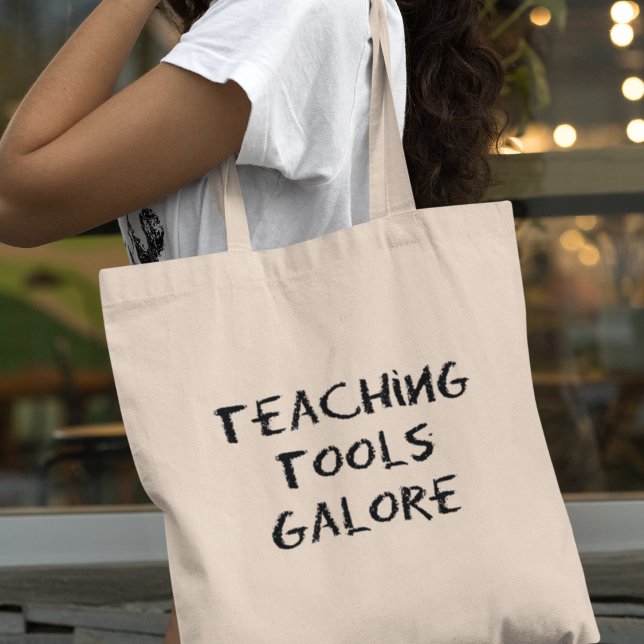 Lehrwerkzeuge Galore Funny Teacher Geschenk Tragetasche (Shop now and carry your teaching tools with flair!)