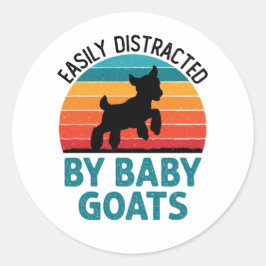 Leicht abgelenkt von Baby Goats Goat Bauer Runder Aufkleber