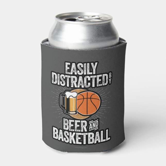 Leicht abgelenkt von Bier und Basketball Dosenkühler (Kanne Vorderseite)