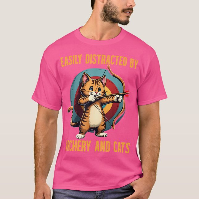 Leicht abgelenkt von Bogenschießen und Katzen Funn T-Shirt (Vorderseite)