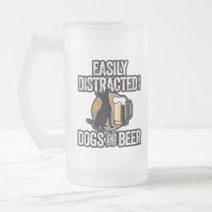 Leicht abgelenkt von Hunden und Bier Mattglas Bierglas