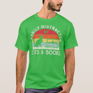 Leicht abgelenkt von Katzen und Büchern Vintag Ret T-Shirt