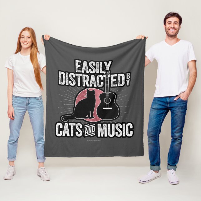 Leicht abgelenkt von Katzen und Musik Fleecedecke (Beispiel)