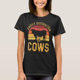 Leicht abgelenkt von Kühen ernten landwirtschaftli T-Shirt
