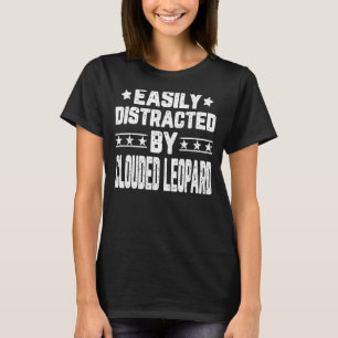 Leicht abgelenkt von Leopardentieren T-Shirt