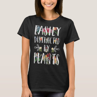 Leicht abgelenkt von Pflanze Gartengartengarnitur T-Shirt
