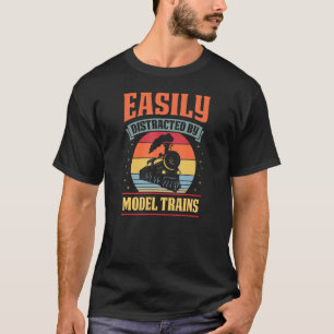 Leicht ablenkbar durch Modellbahnen Vintages Colle T-Shirt
