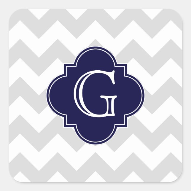 Leicht graue Zickzack Navy Quatrefolienmonogramm Quadratischer Aufkleber (Vorderseite)