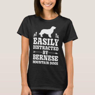 Leicht vom Hund bernischer Hunde abgelenkt T-Shirt