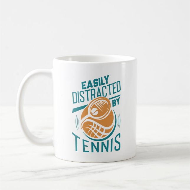 Leicht vom Tennis abgelenkt Kaffeetasse (Links)