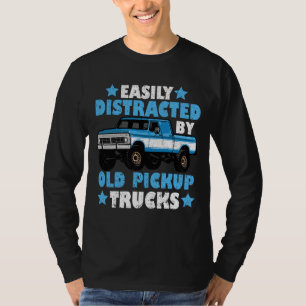 Leicht von alten Lieferwagen-LKW abgelenkt T-Shirt