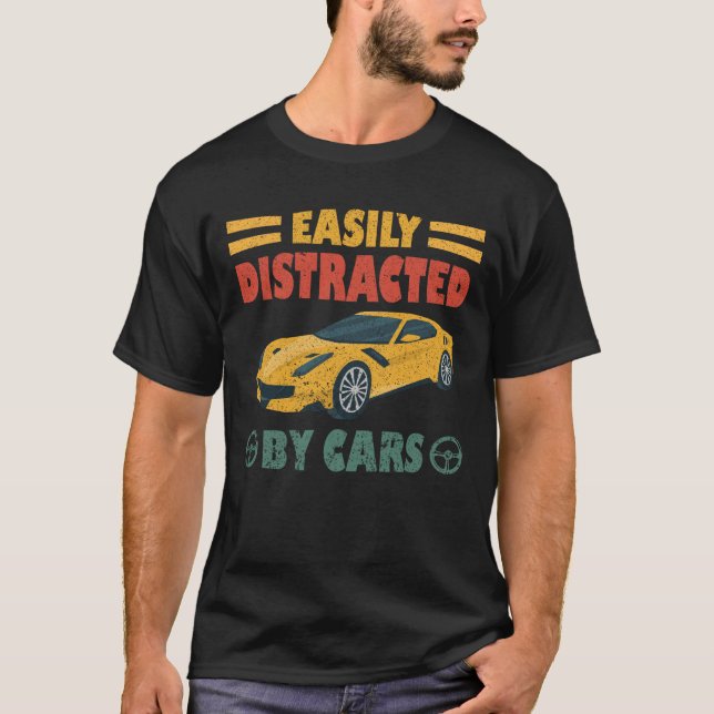 Leicht von Autos abgelenkt T-Shirt (Vorderseite)