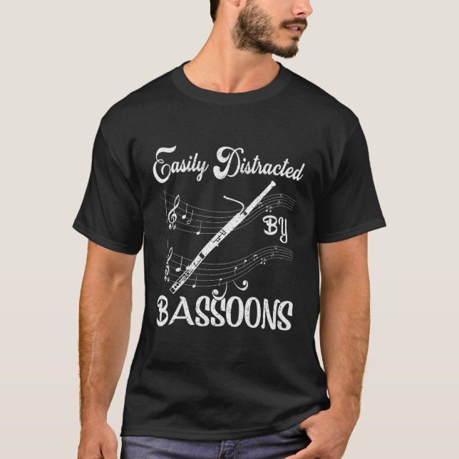 Leicht von Bassoons-Bassoonist abgelenkt T-Shirt (Vorderseite)