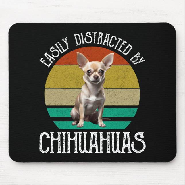 Leicht von Chihuahuas abgelenkt Mousepad (Vorne)