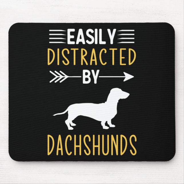 Leicht von Dackeln abgelenkt Mousepad (Vorne)