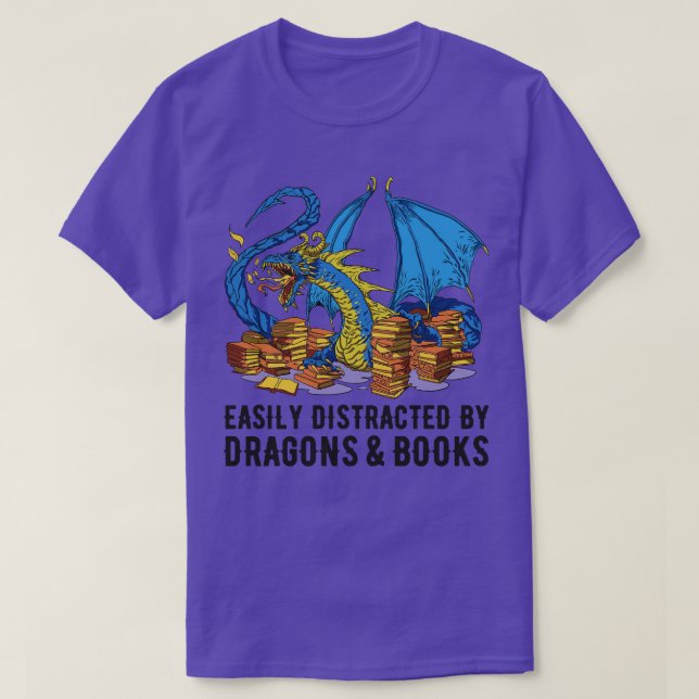 Leicht von Drachen und Büchern abgelenkt III T-Shirt (Design vorne)