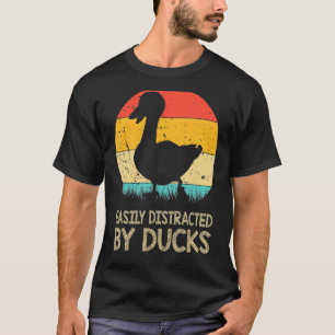Leicht von Enten-Enten-Bauer abgelenkt T-Shirt