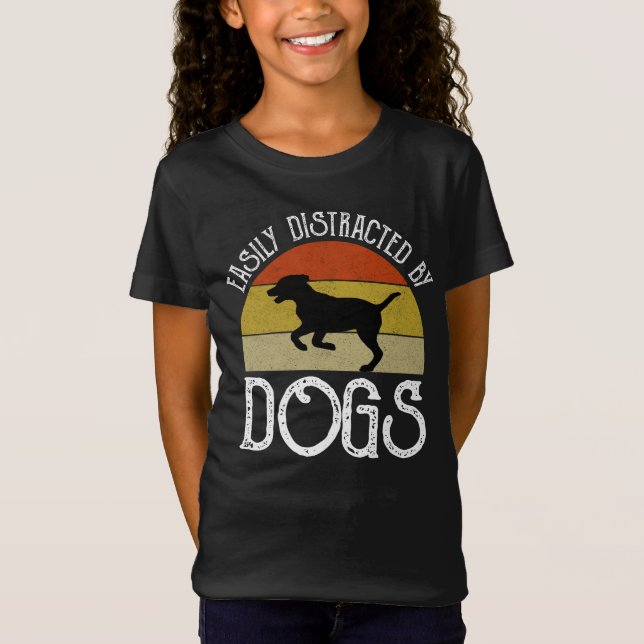 Leicht von Hunden abgelenkt T-Shirt (Vorderseite)
