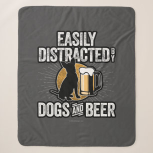 Leicht von Hunden und Bier Sherpa Blanket entfernt Sherpadecke