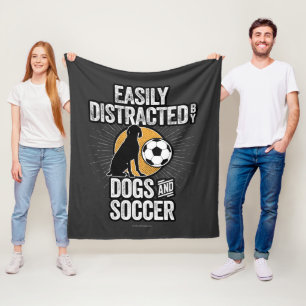 Leicht von Hunden und Fußball abgelenkt Fleecedecke