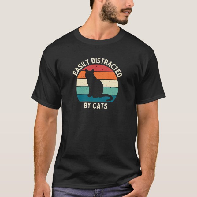 Leicht von Katzen abgelenkt T-Shirt (Vorderseite)