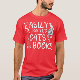 Leicht von Katzen und Büchern abgelenkt Funny Book T-Shirt