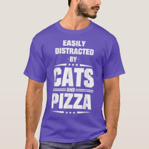 Leicht von Katzen und Pizza-T - Shirt abgelenkt