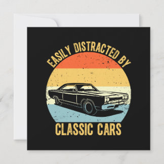 Leicht von klassischen Autos abgelenkt