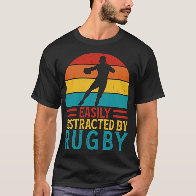 Leicht von Rugby abgelenkt - Funny Rugby Player T-Shirt (Vorderseite)