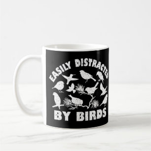 leicht von Vögeln abgelenkt Kaffeetasse