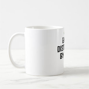 leicht von Ziegen abgelenkt Kaffeetasse