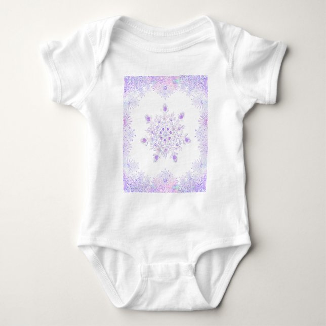leichte lila Schneeflocke & glitzerndes Herz Baby Strampler (Vorderseite)