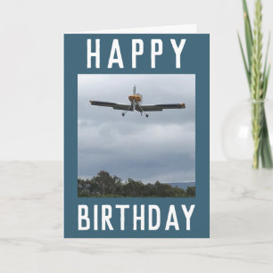 Leichtflugzeug landet auf der Landekarte Karte