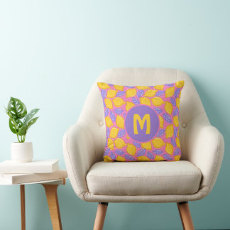Leinenmuster mit Monogram Kissen