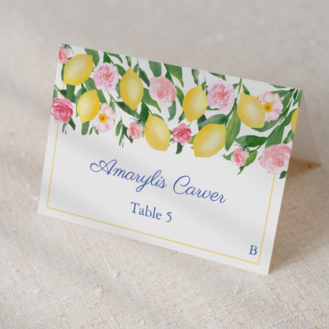 Lemons Blue Tile Meal Choice Hochzeit Platzkarte Tischnummer (Lemons with pink flowers individual place card design with blue and white Italian tile print)