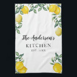 Lemons Familienküche Custom Geschirrtuch<br><div class="desc">Fügen Sie Ihrer Küche eine besondere Touch hinzu! Dieses wunderschöne Handtuch mit Aquarelllemonen fügt eine wunderschöne Touch von Gelb und Grün hinzu.</div>