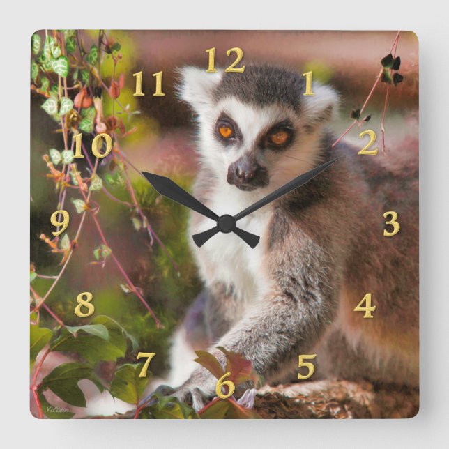 LEMUR LEISURE QUADRATISCHE WANDUHR (Vorderseite)