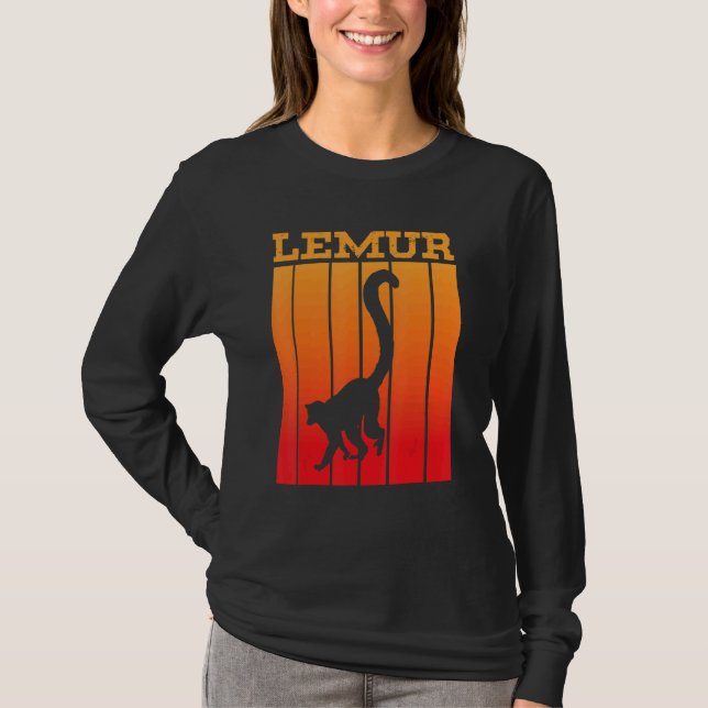 Lemur Shadow Silhouette At Sunset T-Shirt (Vorderseite)