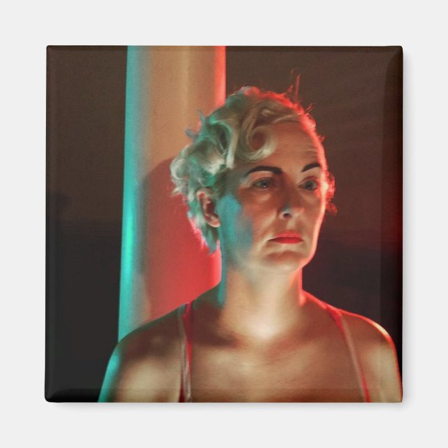 Lenore Bride von Manos Magnet (Vorne)