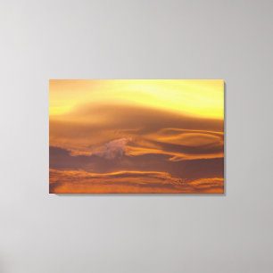 Lenticuläre Wolke bei Sonnenuntergang Leinwanddruck