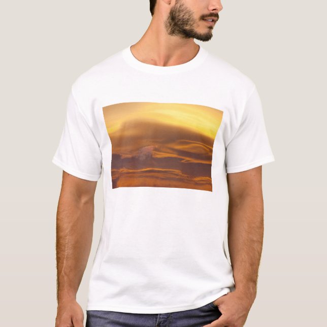 Lenticularwolke bei Sonnenuntergang T-Shirt (Vorderseite)