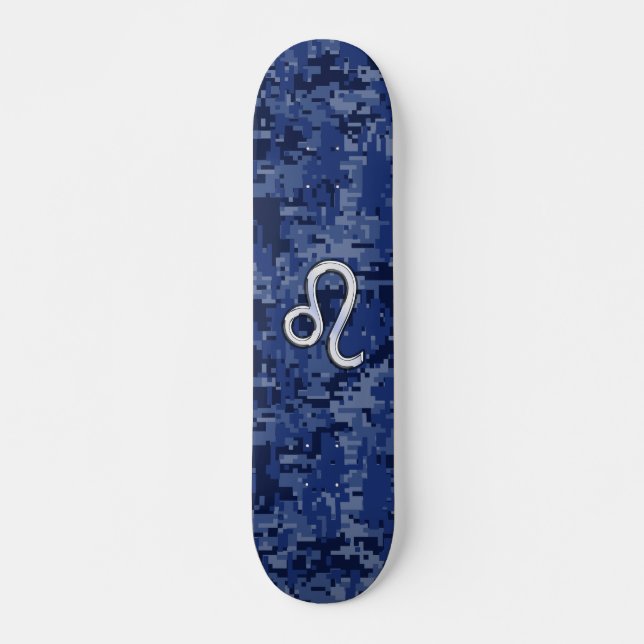 Leo Zodiac-Symbol auf Navy Blue Digital-Camouflage Skateboard (Vorne)