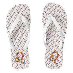 Leo Zodiac Symbol Element von Kenneth Yoncich Flip Flops