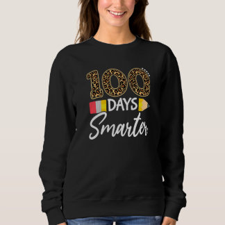 Leopard 100 Days Smarter Teacher Student 100. Tag Sweatshirt