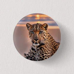 Leopard am Strand Button