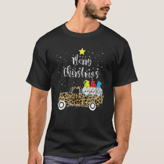 Leopard drei Gnomaden in Red Truck mit Merry Chris T-Shirt