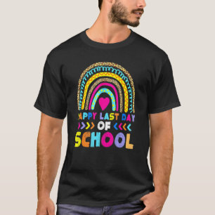Leopard glücklich letzten Tag der Schulausbildung T-Shirt