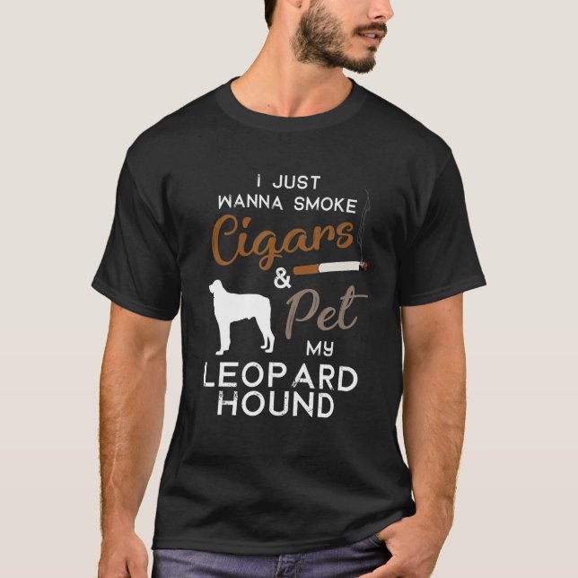 Leopard Hound Dog Cigar Lover Eigentümer Weihnacht T-Shirt (Vorderseite)