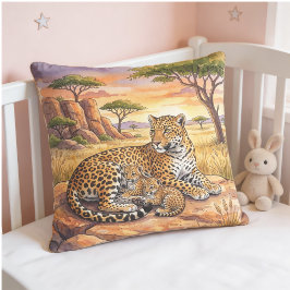 Leopard Mama und ihre Jungen Safari-Tiere  Kissen